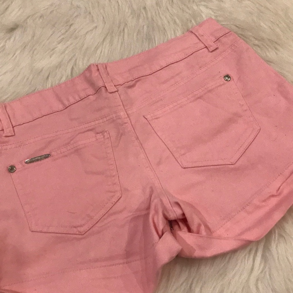 ✨Shorts✨ - Picture 3 of 3